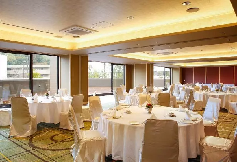 Hotelli The Shiroyama Terrace Tsuyama Villa