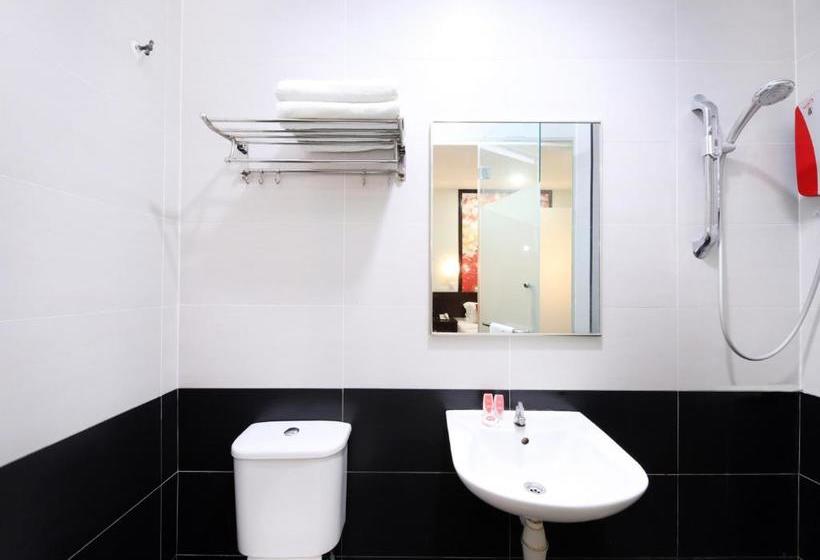 هتل D&f Boutique  Senawang