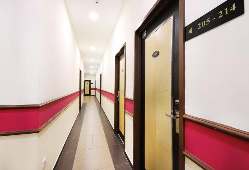 هتل D&f Boutique  Senawang