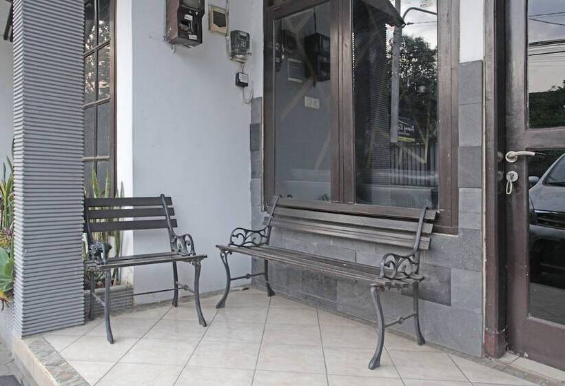 بنسيون Reddoorz @ Soekarno Hatta 2