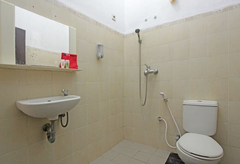 بنسيون Reddoorz @ Soekarno Hatta 2