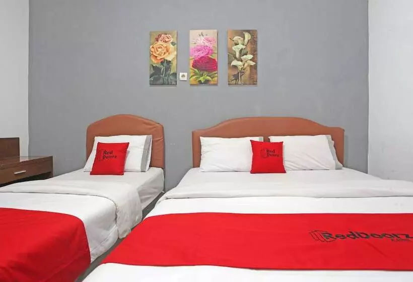 ペンション Reddoorz @ Soekarno Hatta 2