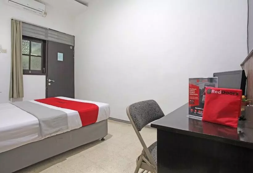 ペンション Reddoorz @ Soekarno Hatta 2