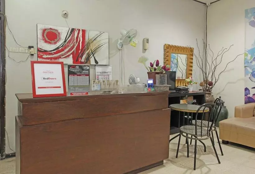 ペンション Reddoorz @ Soekarno Hatta 2