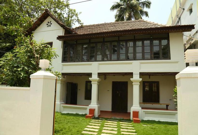 ペンション Verdant Heritage Bungalow