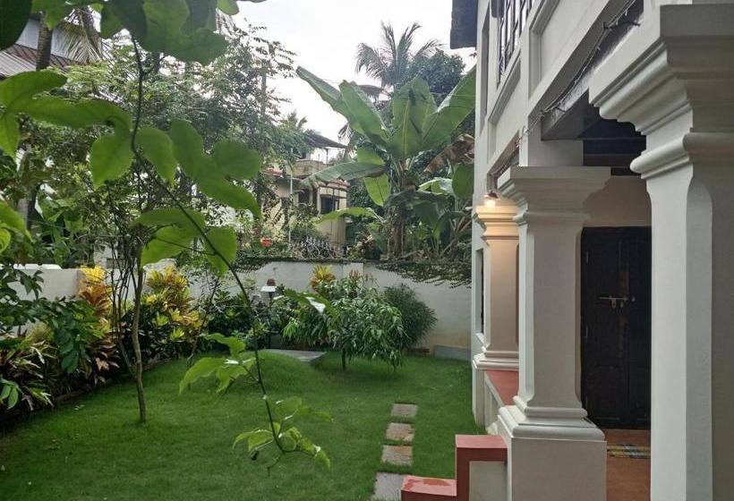 ペンション Verdant Heritage Bungalow