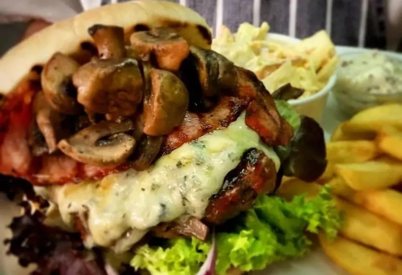 Aamiaismajoitus (B&B) Dog & Crook Braishfield