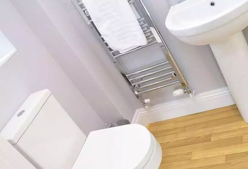 Aamiaismajoitus (B&B) Dog & Crook Braishfield