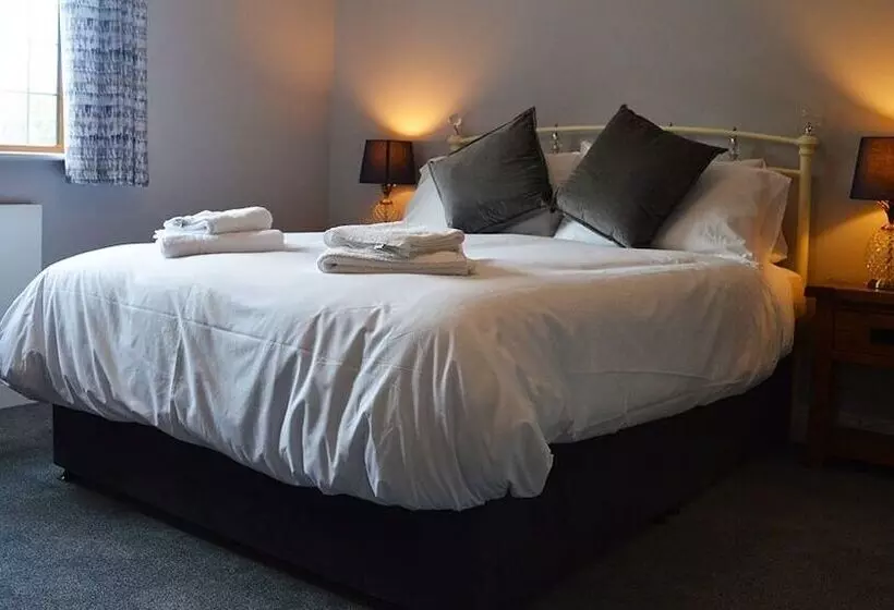 Aamiaismajoitus (B&B) Dog & Crook Braishfield