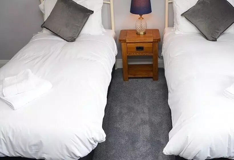 Aamiaismajoitus (B&B) Dog & Crook Braishfield