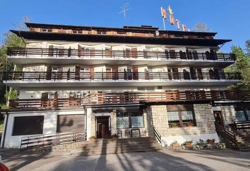Hostel Il Pirata