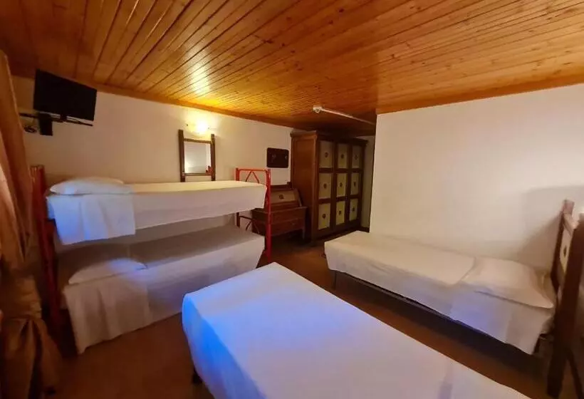 Hostel Il Pirata