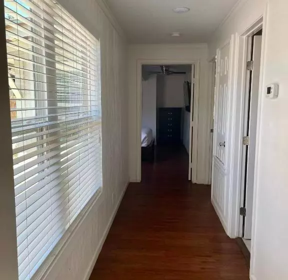 Motelli Blanco County Inn & Guesthouses