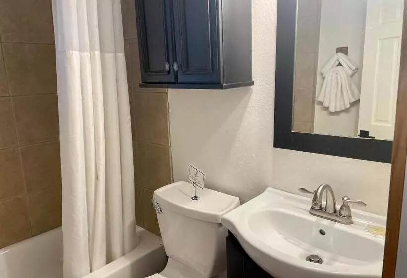 Motelli Blanco County Inn & Guesthouses