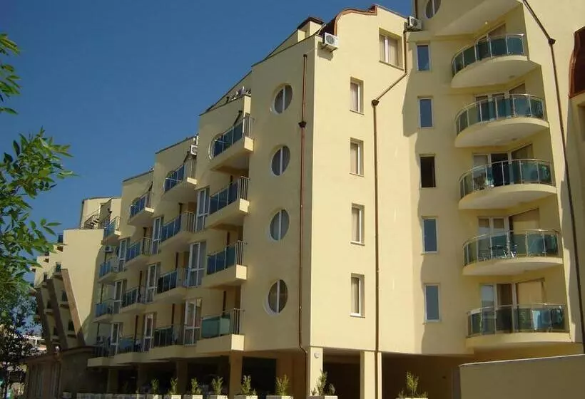 Apart Hotel Vechna R