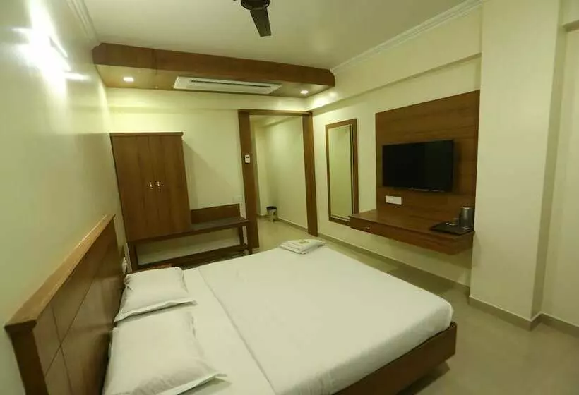 هتل Legend S Inn