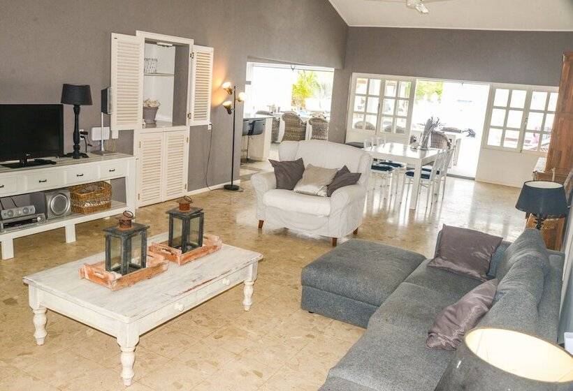 هاستل Hakuna Matata Bonaire Beach & Diving