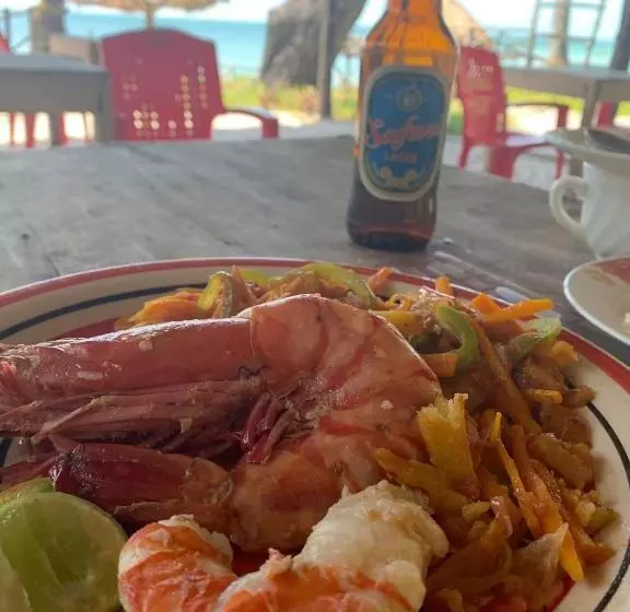 Hotelli Juani Beach Bungalows