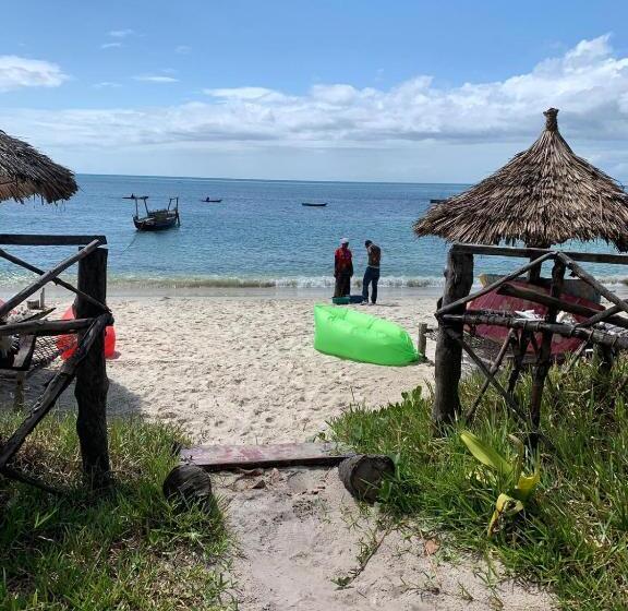 Отель Juani Beach Bungalows