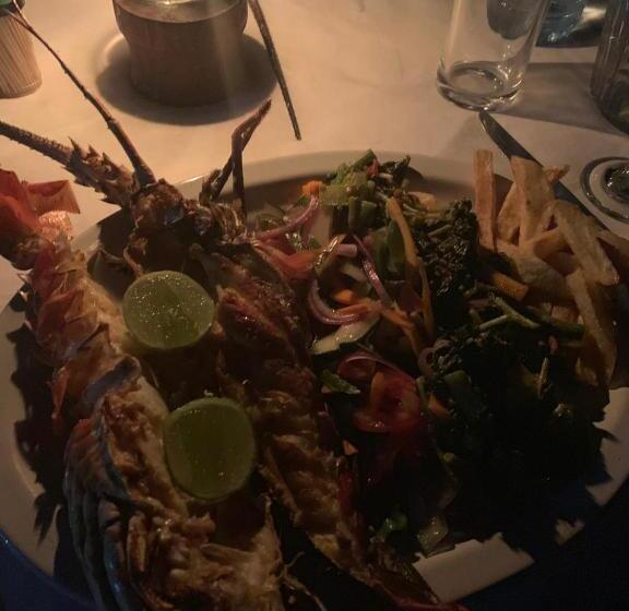 Отель Juani Beach Bungalows