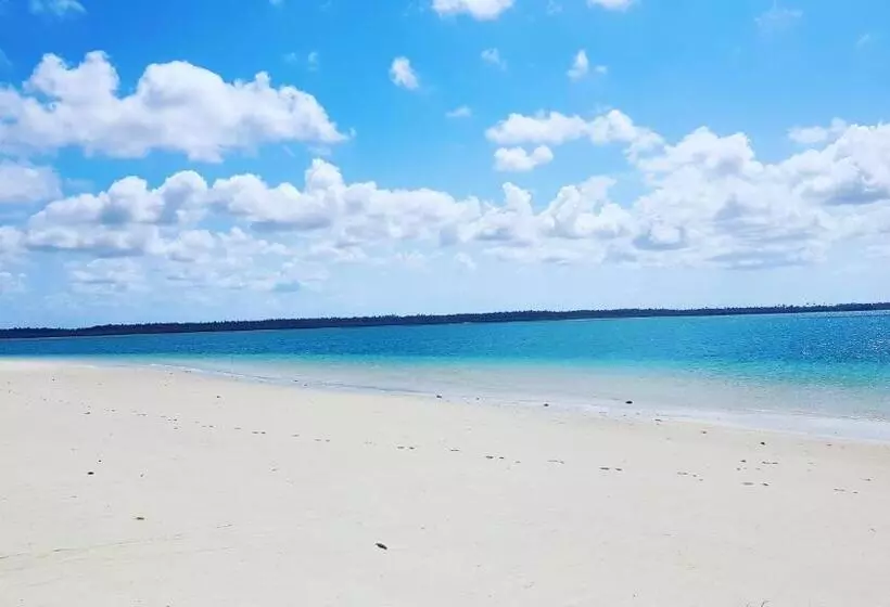 Hotelli Juani Beach Bungalows