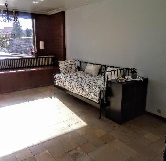 پانسیون Harmony House