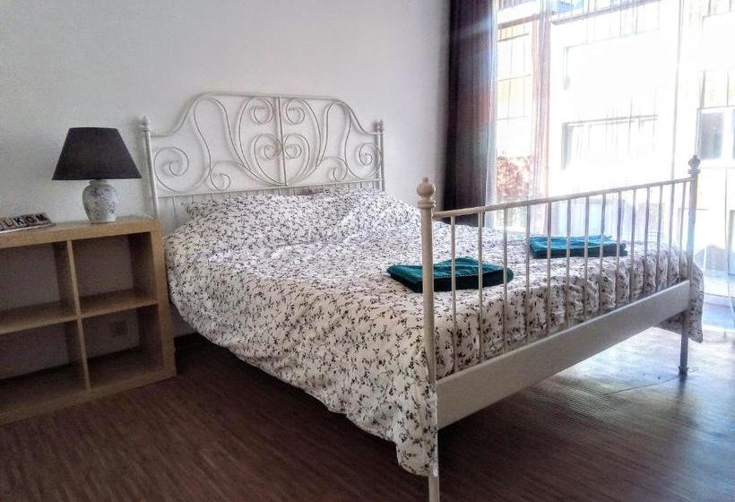 پانسیون Harmony House