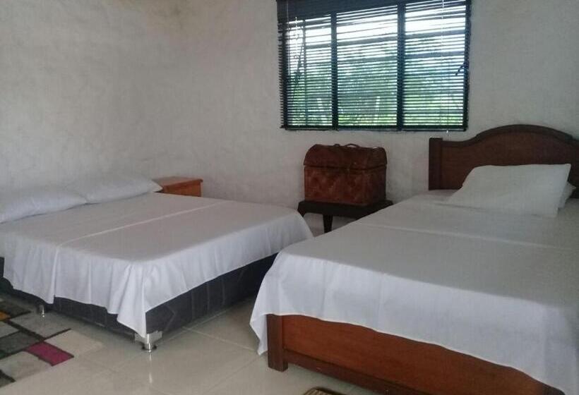 پانسیون Payande  Tatacoa