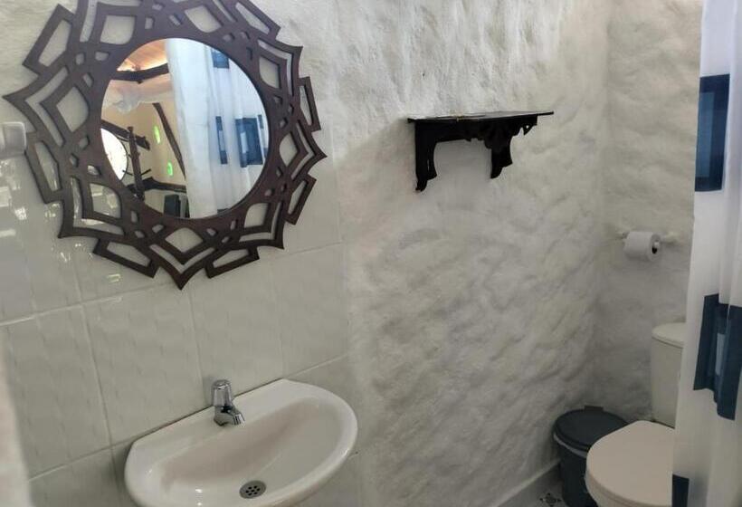 پانسیون Payande  Tatacoa