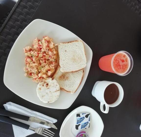 پانسیون Payande  Tatacoa