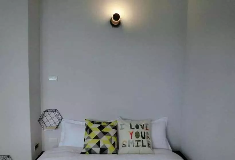 هاستل 湘品旅館xiang Pin Hotel 有人旅宿東大門夜市湘品館 無電梯無電視 訂房後請注意訊息加line聯繫我