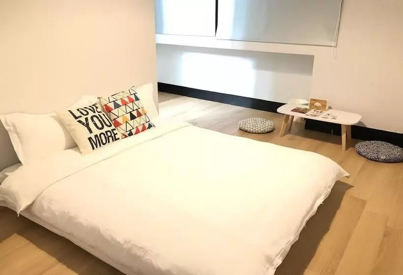 هاستل 湘品旅館xiang Pin Hotel 有人旅宿東大門夜市湘品館 無電梯無電視 訂房後請注意訊息加line聯繫我