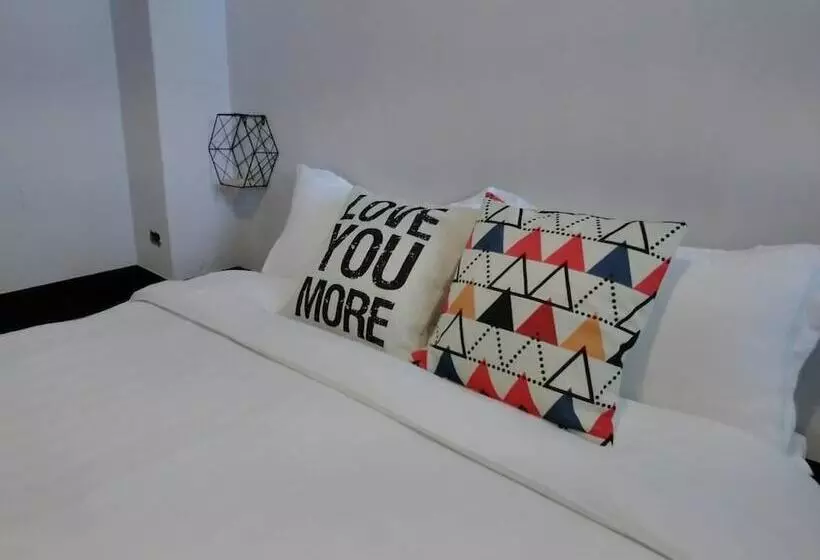 هاستل 湘品旅館xiang Pin Hotel 有人旅宿東大門夜市湘品館 無電梯無電視 訂房後請注意訊息加line聯繫我