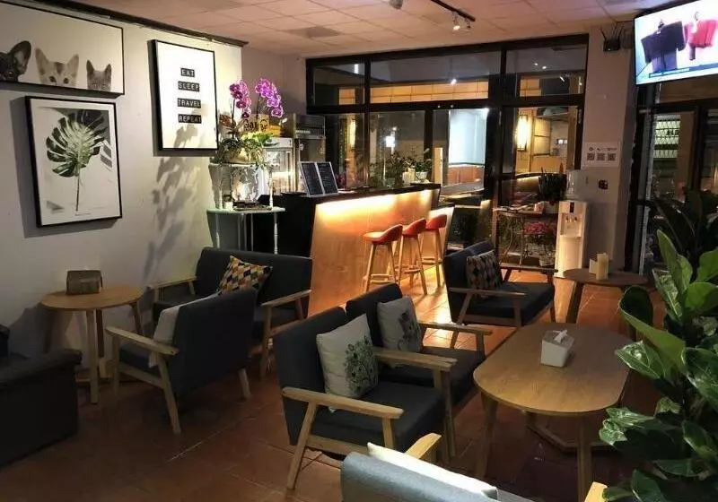هاستل 湘品旅館xiang Pin Hotel 有人旅宿東大門夜市湘品館 無電梯無電視 訂房後請注意訊息加line聯繫我