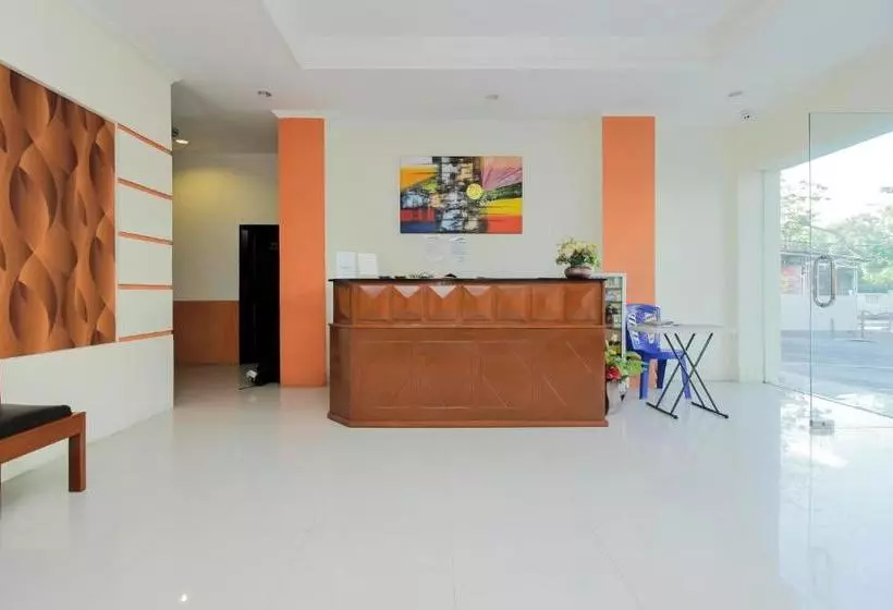 ペンション Reddoorz Near Jalan Jendral Sudirman Manado