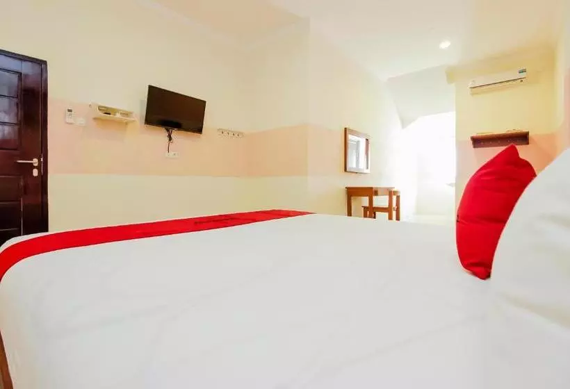 ペンション Reddoorz Near Jalan Jendral Sudirman Manado