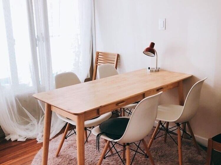 تختخواب و صبحانه Anc House