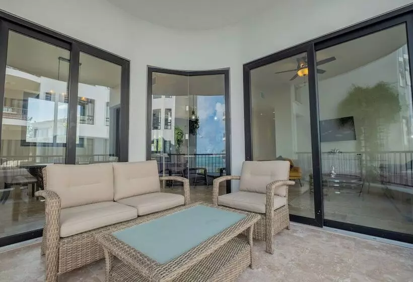 Diamante Beachfront Suites