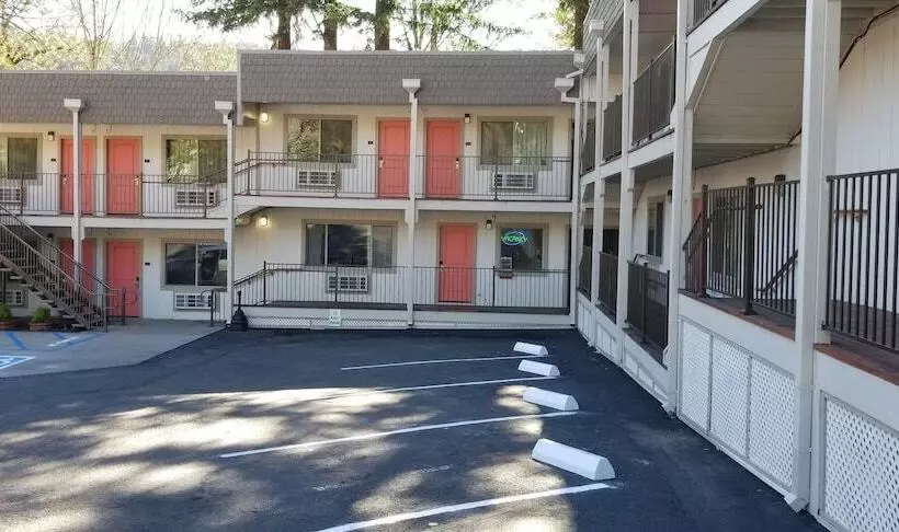 Motelli The Northern Inn