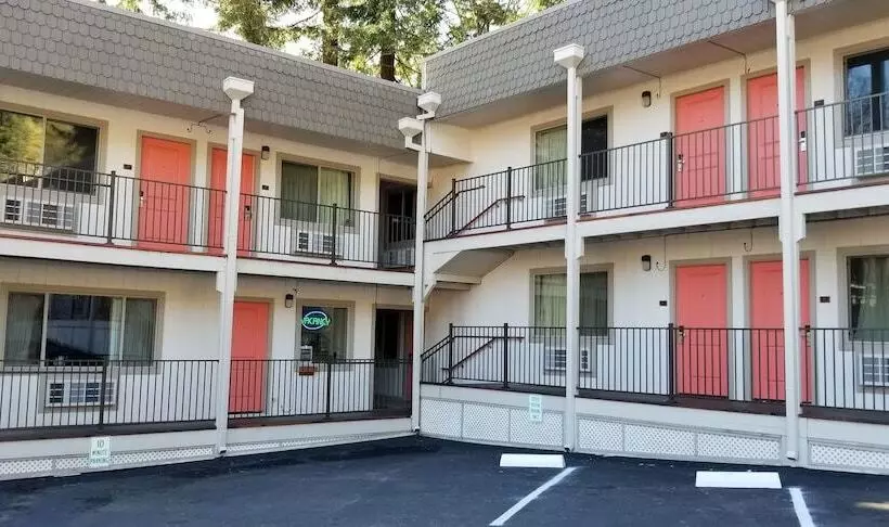 Motelli The Northern Inn