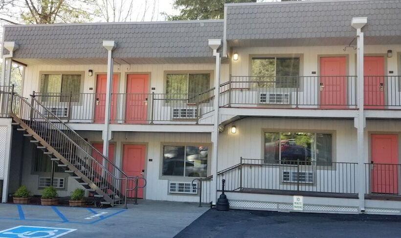 Мотель The Northern Inn