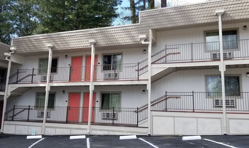 Мотель The Northern Inn