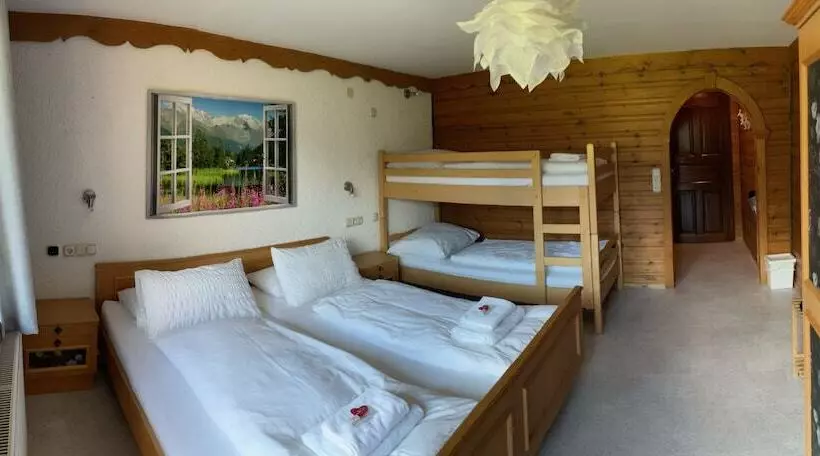 ペンション Wildrose