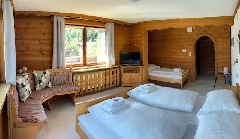 ペンション Wildrose