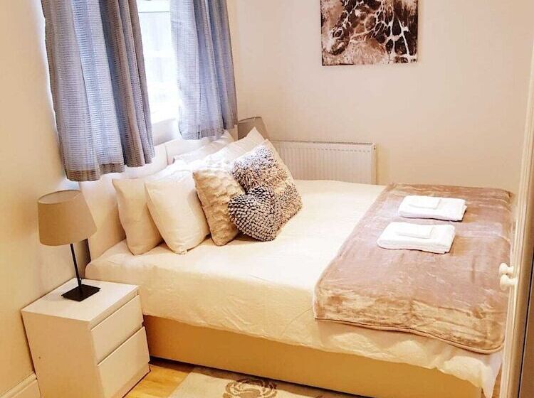 Bed and Breakfast Cogie Abode