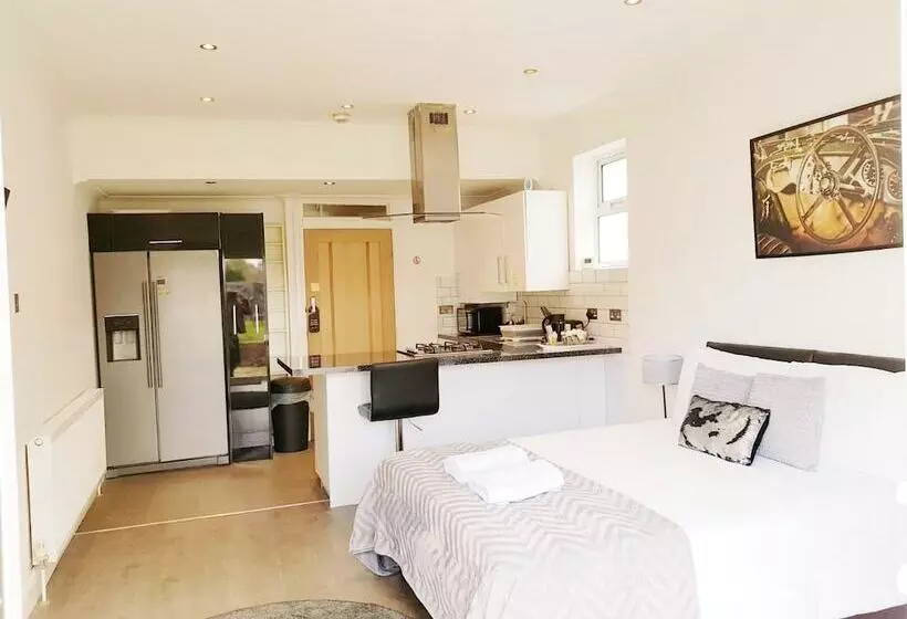 Aamiaismajoitus (B&B) Cogie Abode