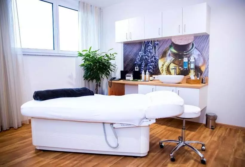 Hotelli Plus Punkt Private Spa
