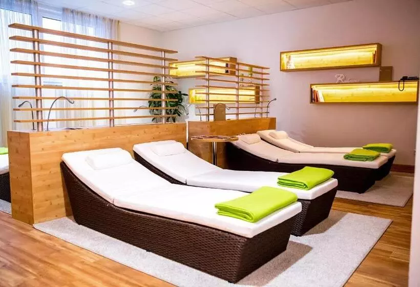 Hotelli Plus Punkt Private Spa