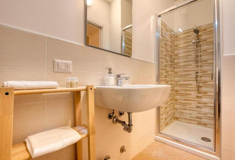 Pensió Maison Castelli