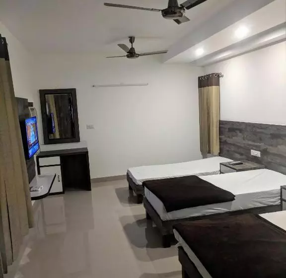 تختخواب و صبحانه Pride Home